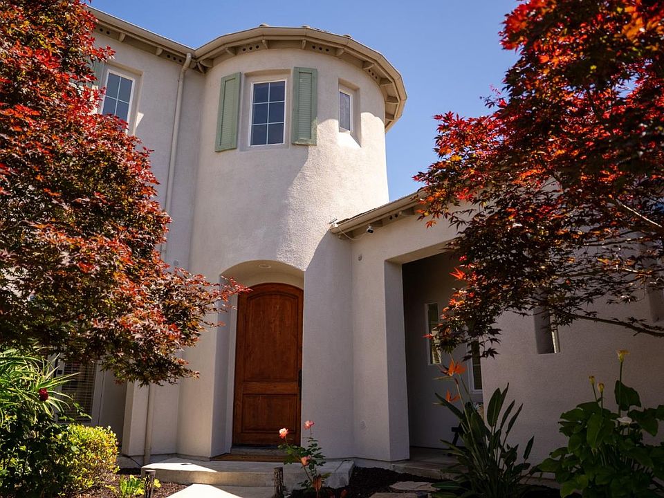 1st image of 2645 Muirfield Way