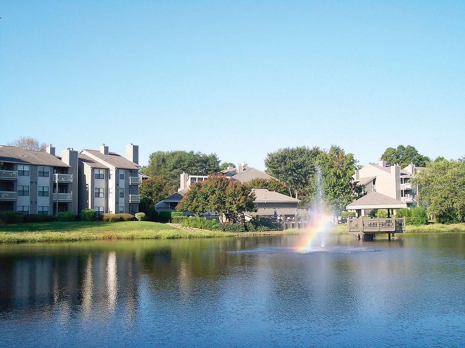 Inviting Apartments in a Central Location near Plaza Midwood with Renovated Units Available — Photo 4
