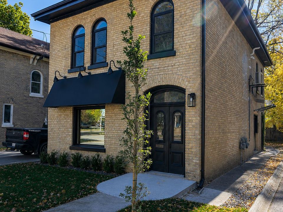 1st image of 463 King St