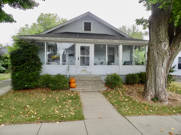 1407 Hickory St, Niles, MI 49120