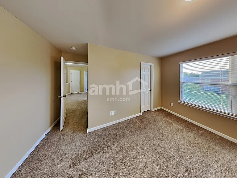 1012 Flaxton St — Photo 18