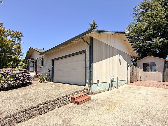 4th image of 13046 Setera Cir