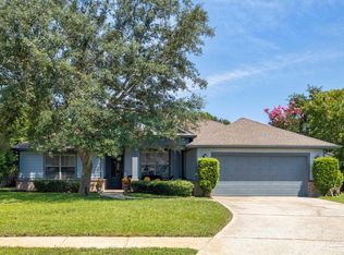 2745 Lakes Edge Ln, Navarre, FL 32566