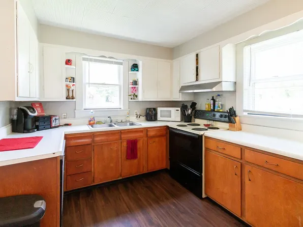 824 W Beechwood Ave, Muncie, IN 47303