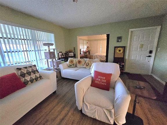 3rd image of 5162 Lakefront Blvd APT D