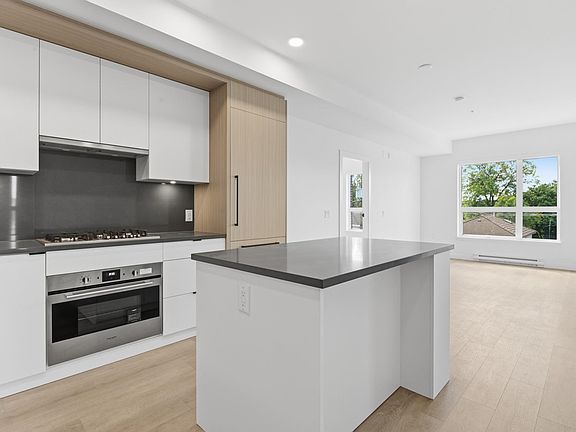 4th image of 2268 Broadway E #302