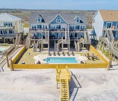 5th image of 3886 Island Dr