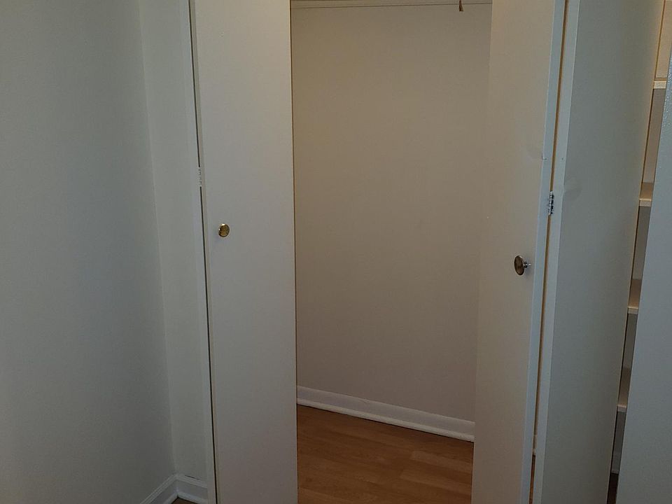 1st image of 5851 N Winthrop Ave APT 304