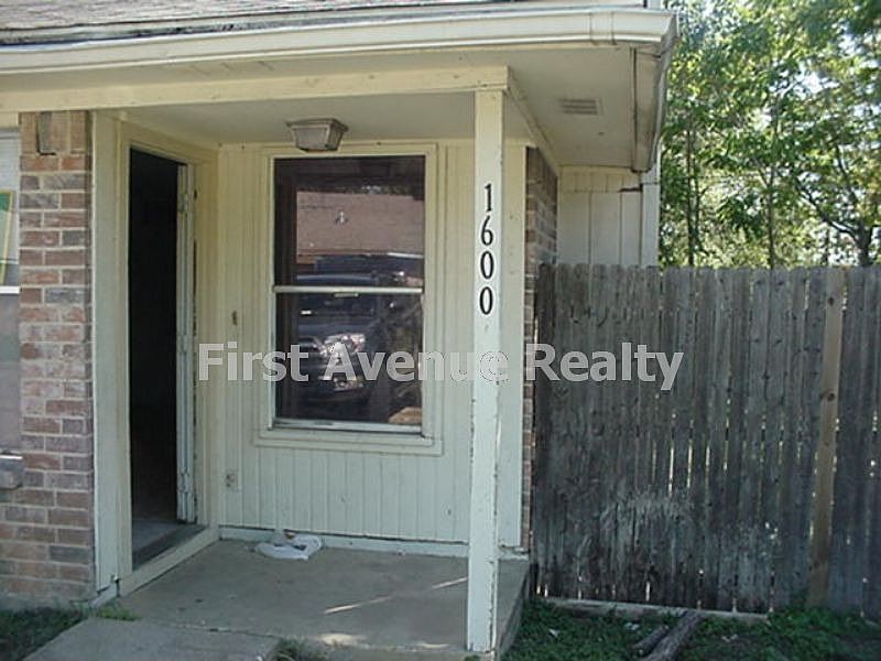 FRONT OF DUPLEX