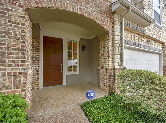 3rd image of 2627 Corbeau Dr