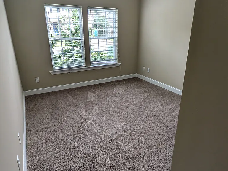 108 Kenosha Ct — Photo 18
