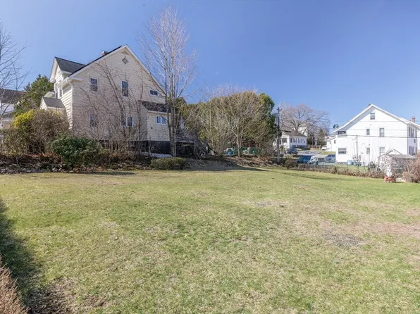 118 Dana Ave, Worcester, MA 01604