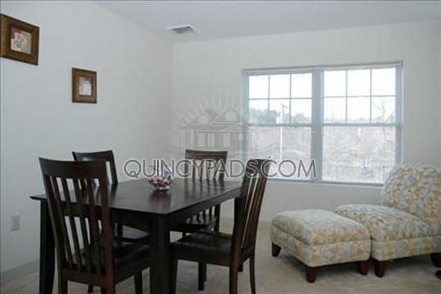 2nd image of 488 Willard St