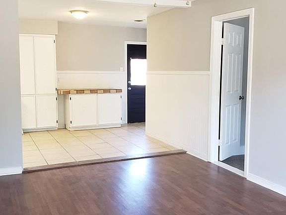4th image of 819 San Carlos St