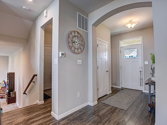 2nd image of 8662 N Brookside Blvd