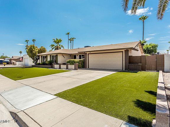 3rd image of 2447 W PLATA Avenue