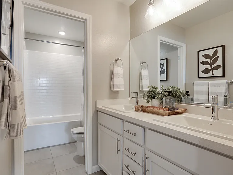 9108 Miranda Garden St — Photo 10