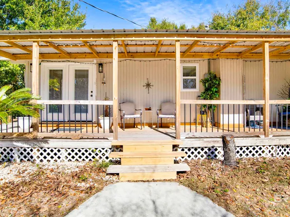 5590 Louisiana St, Orange Beach, AL 36561