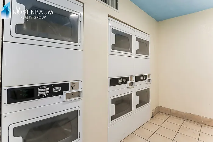 455 W Kelso St #140 — Photo 21