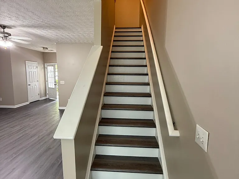 518 Oakside Pl — Photo 4