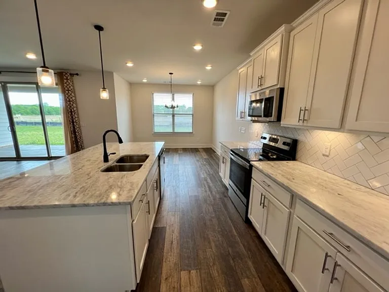 2403 Blue Heron Dr — Photo 13