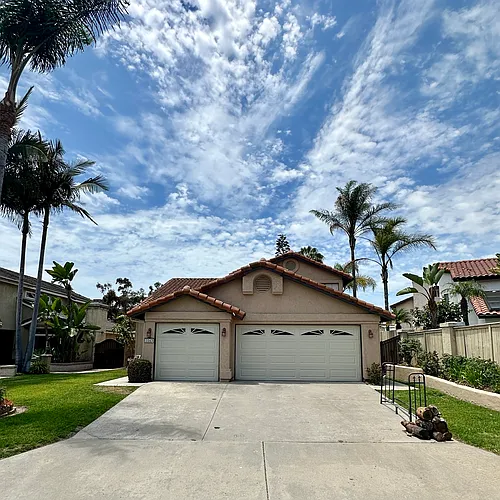 1043 Cordova Dr Photo 1