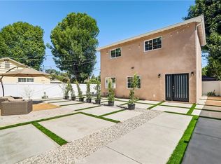21233 Lopez St, Woodland Hills, CA 91364