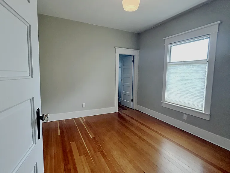 5602 46th Ave SW — Photo 14