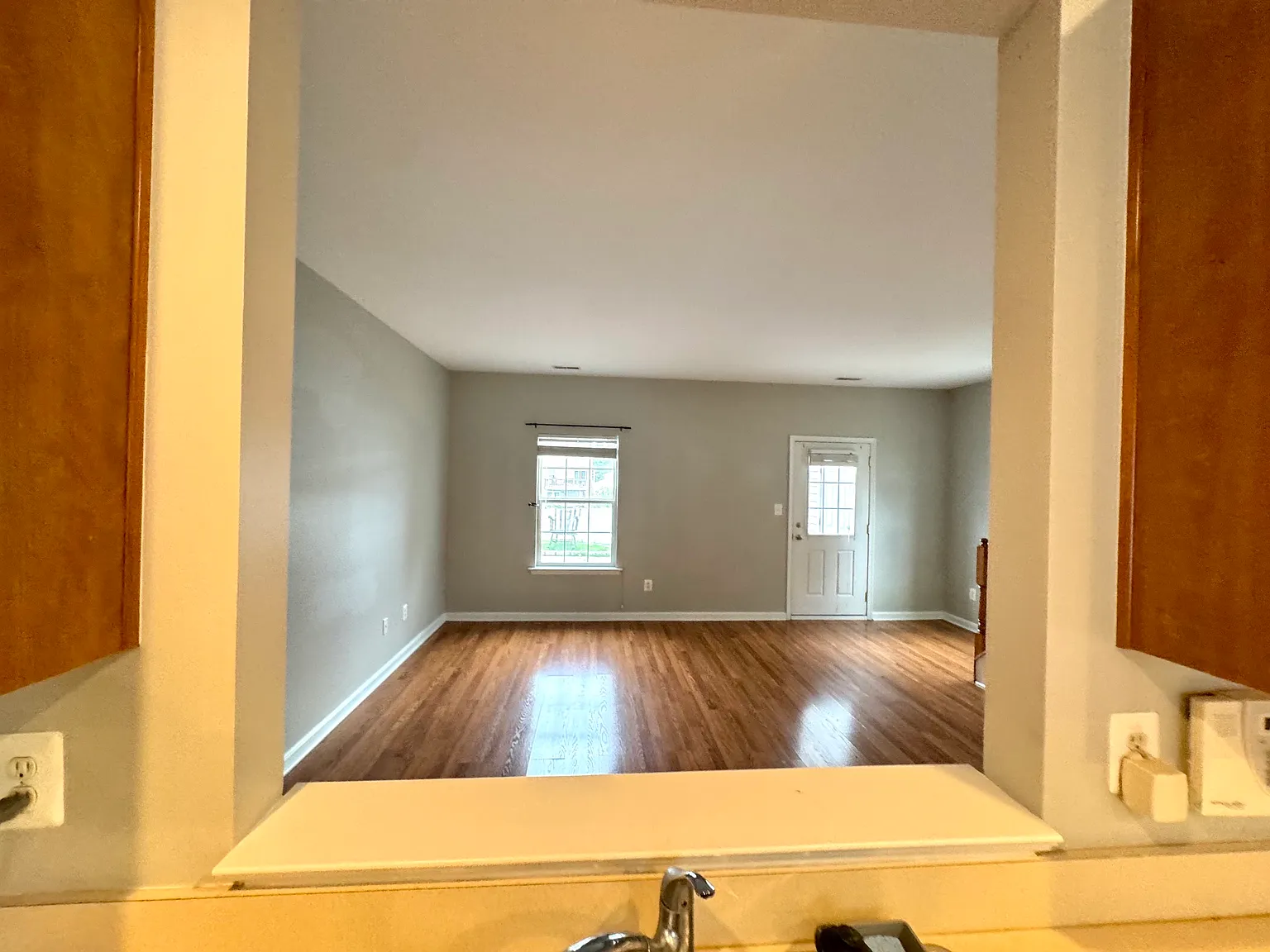 3 bed, 1.5 bath, 1240 sqft, $1,650 — Photo 4