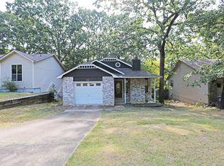 108 Pin Oak Cv, Maumelle, AR 72113