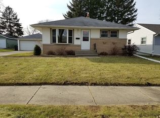 2835 S 103rd St, West Allis, WI 53227