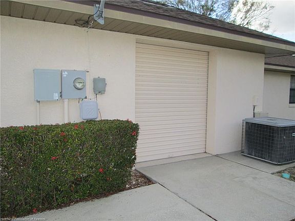 3rd image of 72 Somerset Ln