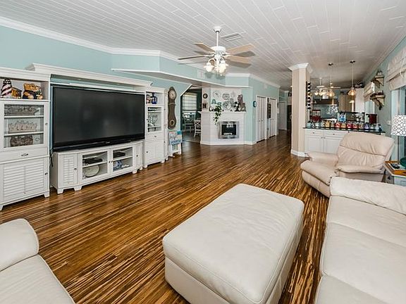 3rd image of 4164 Boyd Ln