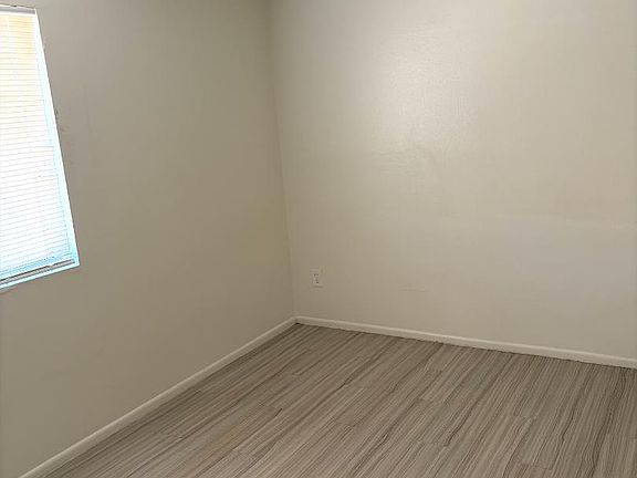 Unit Photo