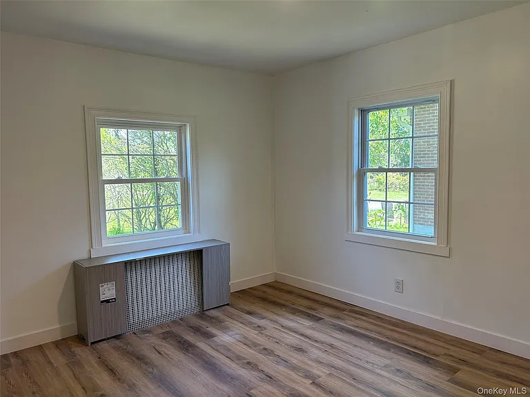 346 Meadow Ave — Photo 10