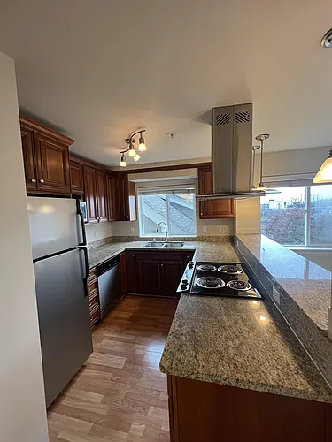 3232 15th Ave W Photo 1