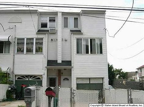 1st image of 194 Vermont Ave