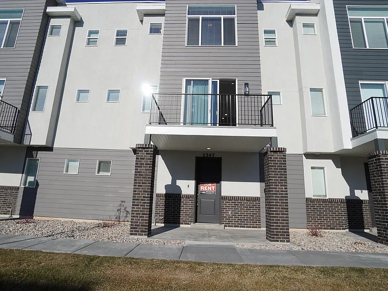 2347 W Jenna — Photo 2