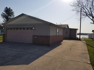 605 Glenwood Dr, Walkerton, IN