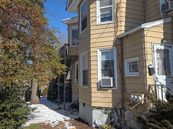 4th image of 118 W Main St #120-W