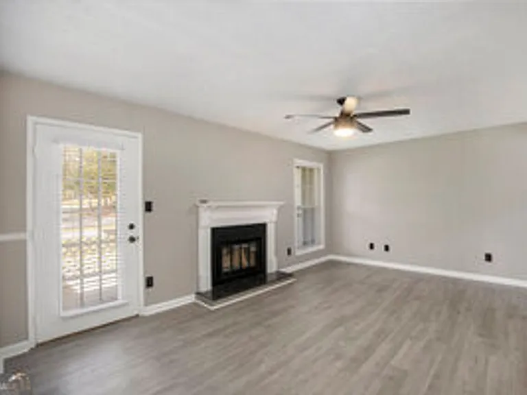 9432 Cypress Ln — Photo 6