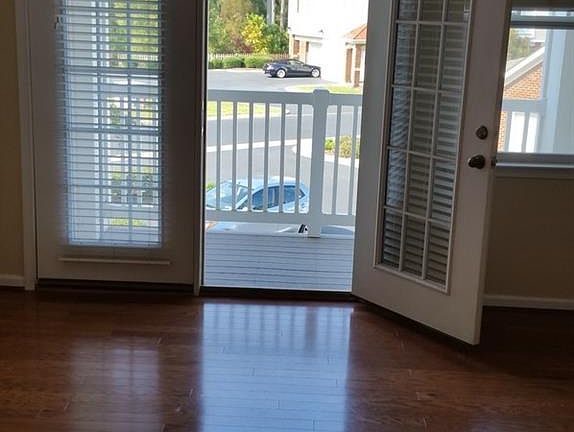 5th image of 708 Windy Way Unit 205