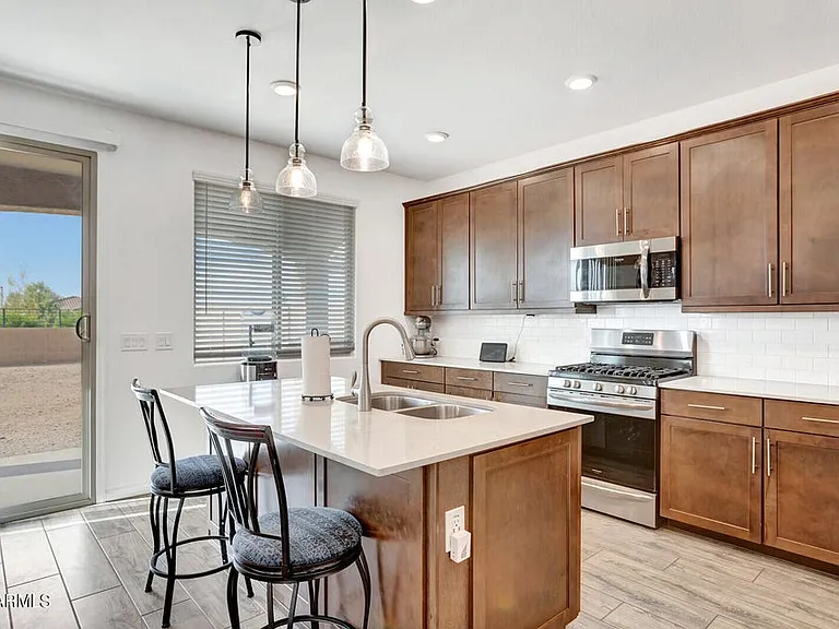 4550 N 92nd Ln — Photo 30