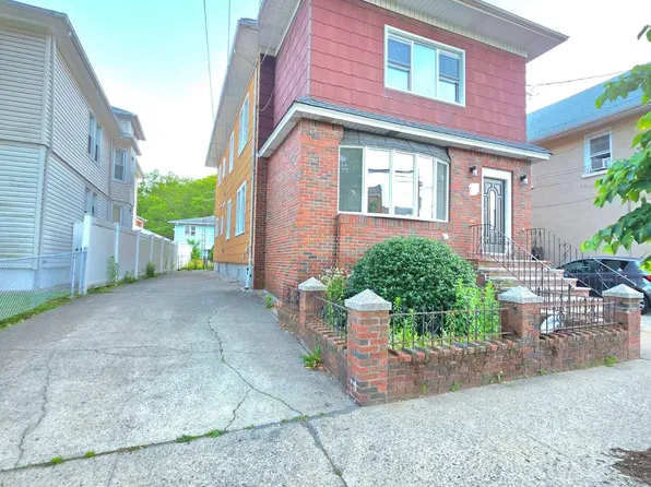 (undisclosed Address), Staten Island, NY 10306