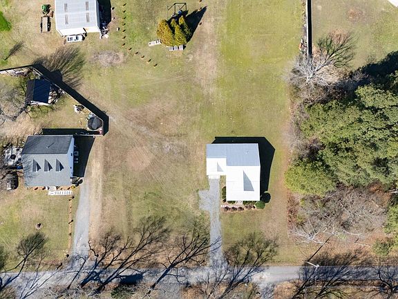 4th image of 130 Couch Rd