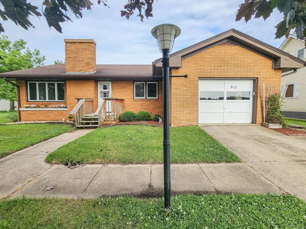812 Sherman Ave, Manchester, IA 52057