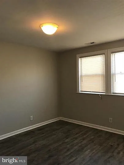 1003 E Lake Ave — Photo 10