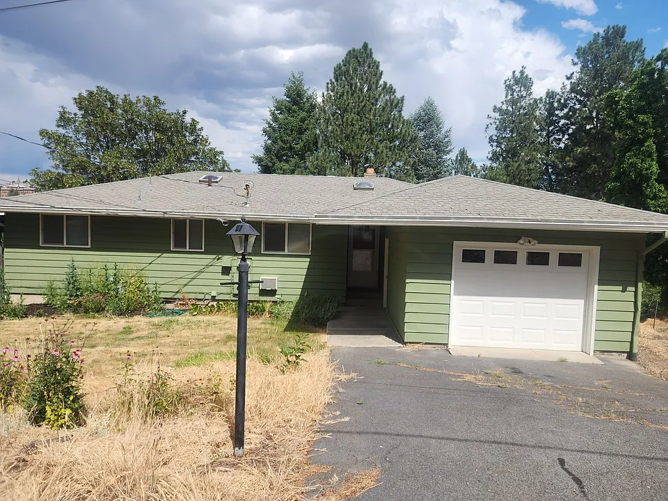 520 SE Highland Way