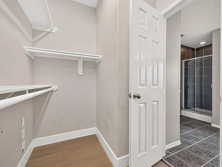 22210 Bellow Glen Dr — Photo 38