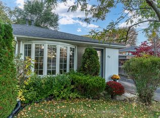 82 Tecumseh Dr, Aurora, ON L4G2X4